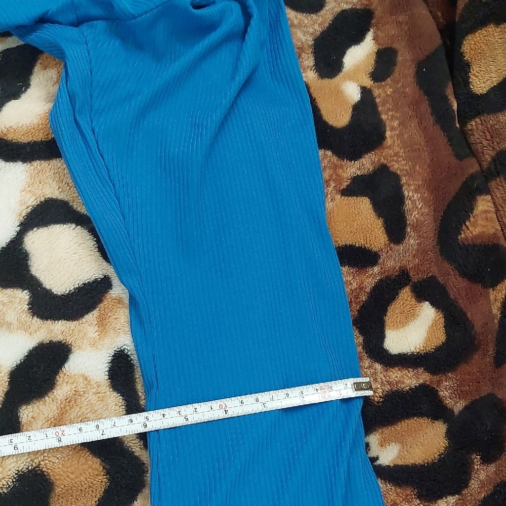 No Boundaries Ribbed Blue Top - Picture 14 of 15